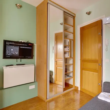 504 Mozart - Superb In * Paris